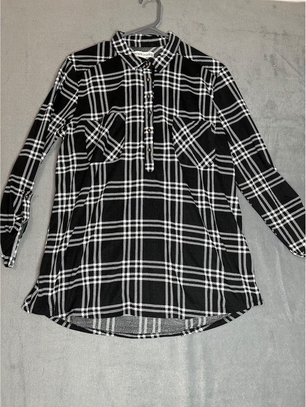 New York Laundry Plaid Black and White Tunic Top